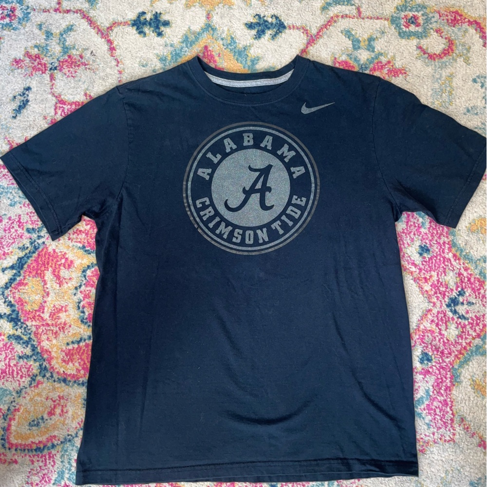 Gently used Nike Alabama t-shirt
